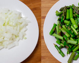 Foto del paso 2 de la receta: Alcachofas con Espárragos Trigueros