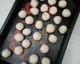 Foto langkah ke 3 dari resep Cilok isi Telur Asin.