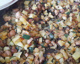 Foto del paso 2 de la receta: Tortilla de calabacín, al horno, rellena de salmón y queso