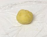 A picture of step 7 of Sweet Potato Flower.