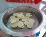 A picture of step 1 of Masala Banana Chips.