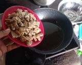 Foto langkah ke 1 dari resep Tumis Tempe dan Kacang Panjang dengan Kecap Spesial.