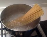 A picture of step 5 of Linguine with Clams, Yellow Bell Pepper, and Green Chili.