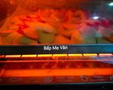 Hình bước làm 5 của món Bánh mì xúc xích phô mai kéo sợi