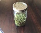 A picture of step 1 of California Farm Indoor Mung Bean Sprouts.