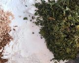 A picture of step 4 of Kasuri methi Masala puri.