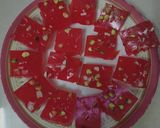 A picture of step 5 of Bombay Halwa.