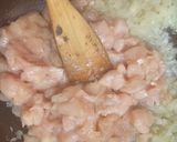 Foto del paso 2 de la receta: Canelones rellenos de pollo