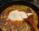 รูปขั้นตอนการทำที่ 5 ของ Lighten Beef Stroganoff