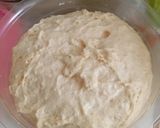 Foto langkah ke 5 dari resep 108. Adonan Dasar Roti Tanpa Ulen dengan Minyak.