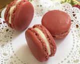 Foto langkah ke 29 dari resep Macaron - Red Velvet ft Tiramisu.