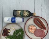 A picture of step 1 of Prawns and Chorizo Pasta.