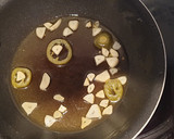 Foto del paso 3 de la receta: Lubina con jalapeño