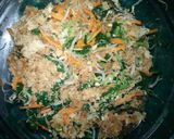 Foto langkah ke 4 dari resep Urap / gudangan bayam tanpa minyak hemat.