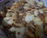 A picture of step 4 of Chat pati Aloo ki bhujiya with ublay anday n roti 😋.