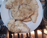 Foto del paso 2 de la receta: Filete de pescado con papas y espárragos