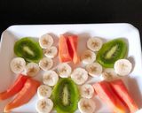 A picture of step 3 of Fiber rich fruit salad.