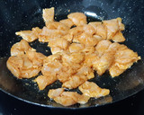 Foto del paso 3 de la receta: Bocaditos de pollo con ensalada de la huerta