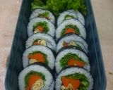 Foto langkah ke 2 dari resep Kimbap Isi Telur Wortel Selada_Bekal Sarapan.