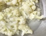 A picture of step 1 of Cauliflower and potatoes.