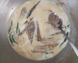 Foto langkah ke 4 dari resep Pindang Tongkol Kuah Santan.
