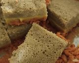 Foto langkah ke 8 dari resep Banana Beetroot Steam Cake.