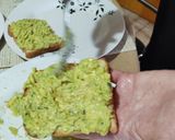 Foto del paso 5 de la receta: Brunch delicioso con tostada, palta, huevo y panceta