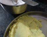 A picture of step 5 of स्टफ्ड पान मोदक(प्राकृतिक रंग में).