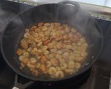Foto del paso 2 de la receta Tallarines con gambas, gulas y mejillones