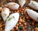 Foto del paso 8 de la receta Garbanzos con calamares y panceta ibérica