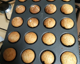 Foto del paso 5 de la receta: Magdalenas caseras muy esponjosas con copete