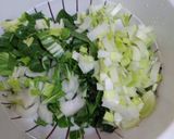 A picture of step 6 of Leek Chicken Soup.