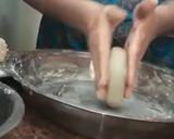 A picture of step 4 of Jowar Ki Roti (Bhakari).
