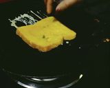 A picture of step 3 of Salty spicy toast.