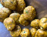 करेला की छिलकेकी  मठरी(karela ki chilke ki mathri recipe in hindi) रेसिपी चरण 3 फोटो