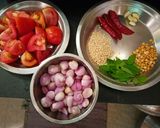 பருப்பு சட்னி(paruppu chutney recipe in tamil) ரெசிபி ஸ்டேப் 1 புகைப்படம்