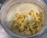 Une image de l'étape 10 de Gâteau moelleux aux pommes et oranges.