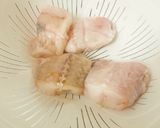 Foto del paso 3 de la receta: Medallons de rap amb salsa holandesa de'ametlles