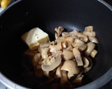 Foto del paso 3 de la receta: Tallarines con salsa a la crema y champiñones