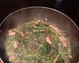 Foto langkah ke 3 dari resep Cah Kangkung Sapi.