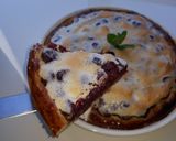 Фото кроку 6 до Пирог с вишней🍒 и белковой глазурью🥧.