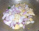 A picture of step 2 of Spicy Potato and Onion Curry.