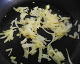 Foto del paso 4 de la receta: Croquetas de manzana, pasas y piñones