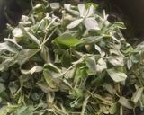 मेथीची भाजी बाजरीची भाकरी (methichi bhaji bajarichi bhakhri recipe in marathi) रेसिपी स्टेप 1 फोटो 