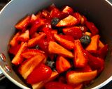 Foto del paso 1 de la receta: Mermelada de frutos del bosque y chía sin azúcar