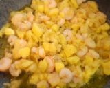 Foto del paso 4 de la receta Quiche de gambas, puerros y calabacín