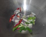 Foto langkah ke 2 dari resep Tumis Kembang Kol Buncis Ayam.