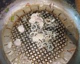 Hình bước làm 2 của món Bắp bao tử xào nấm kim châm