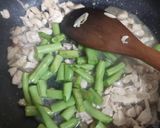 Foto langkah ke 2 dari resep Tumis buncis ayam cincang.