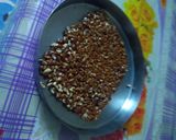સીંગ ની ચીક્કી (Sing Chikki Recipe In Gujarati) રેસીપી સ્ટેપ4ફોટો